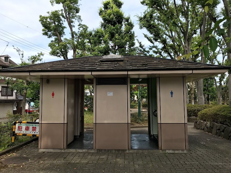 多磨町公園 公衆トイレ