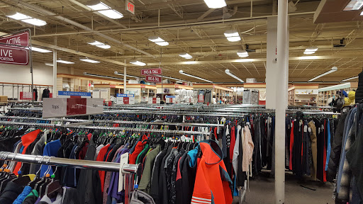Clothing Store «Burlington Coat Factory», reviews and photos, 1 Padanaram Rd, Danbury, CT 06811, USA