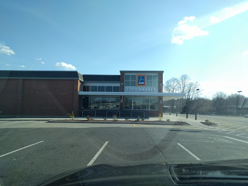 Supermarket «ALDI», reviews and photos, 903 Riverdale St, West Springfield, MA 01089, USA