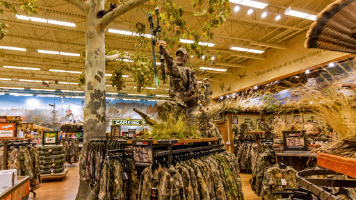Sporting Goods Store «Bass Pro Shops», reviews and photos, 5156 International Dr, Orlando, FL 32819, USA