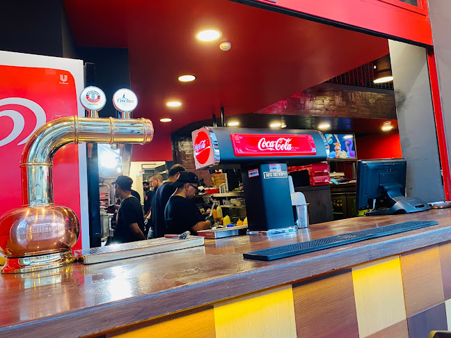 Μπαρ Μπεε Κιου - Χαλάνδρι