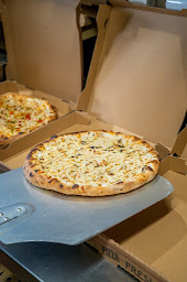 Photo n°61 de Ta5ty Pizza - Lyon 8 - Bachut à Lyon ()