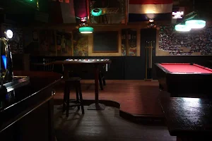 Shooters Bar | Burger Rimini image