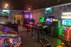 Level 19 gaming lounge image