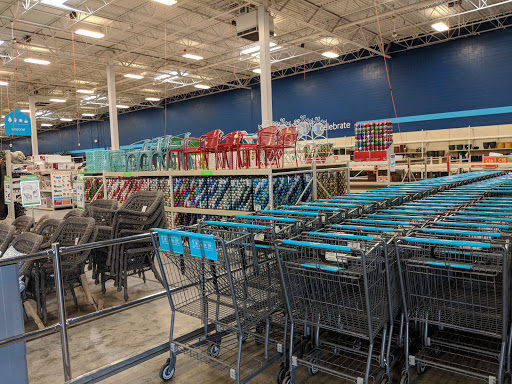 Home Goods Store «At Home», reviews and photos, 5901 Mercury Dr, Dearborn, MI 48126, USA