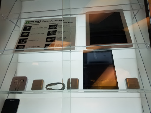 Mobile Phone Repair Shop «iFixYouri», reviews and photos, 2528 PGA Boulevard, Palm Beach Gardens, FL 33410, USA