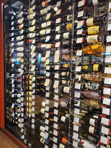 Liquor Store «ABC Fine Wine & Spirits», reviews and photos, 424 E Merritt Island Causeway, Merritt Island, FL 32952, USA