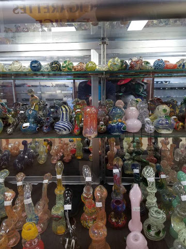 Cigar Box, 1315 Auburn Way N, Auburn, WA 98002, USA, 