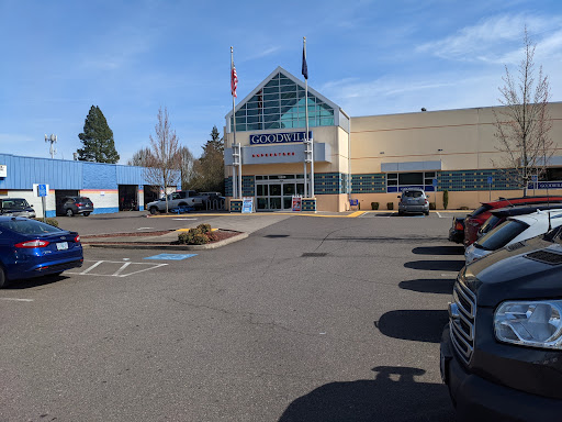 Thrift Store «Goodwill Thrift Store», reviews and photos, 13920 SW Pacific Hwy, Tigard, OR 97223, USA