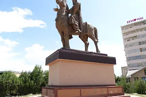 Devashtich Monument image