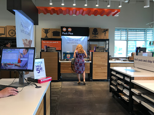Print Shop «FedEx Office Print & Ship Center», reviews and photos, 5062 Main St #150, Frisco, TX 75033, USA