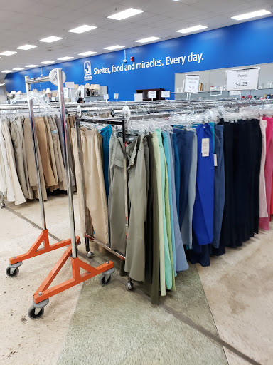 Thrift Store «Miracle Hill Thrift Store», reviews and photos, 206 New Neely Ferry Rd, Mauldin, SC 29662, USA