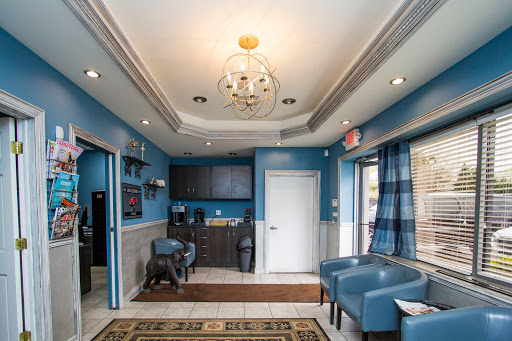 Auto Body Shop «V & J Auto Body Inc.», reviews and photos, 941 Wellwood Ave, Lindenhurst, NY 11757, USA