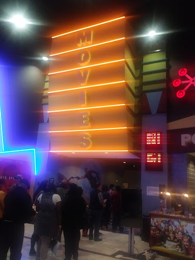 Movie Theater «Regal Cinemas Simpsonville 14 & IMAX», reviews and photos, 780 South St, Simpsonville, SC 29681, USA