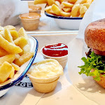 Photo n°1 de l'avis de Alastair.i fait le 07/09/2022 à 16:50 sur le  Food Lounge Bergedorf (Ruff's Burger/Ciao Bella) à Hamburg