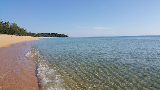 Pantai Teluk Bidara