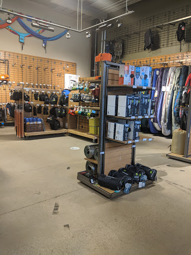 Camping Store «REI», reviews and photos, 412 S 27th St, Pittsburgh, PA 15203, USA