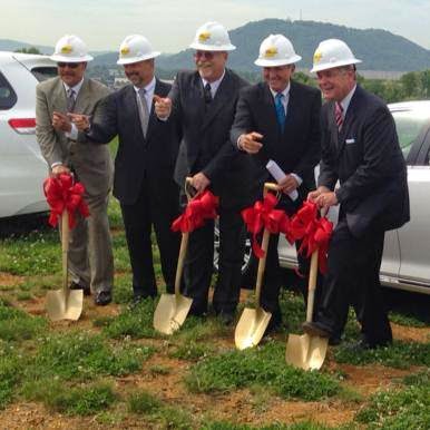 Toyota Dealer «Haley Toyota of Roanoke», reviews and photos, 1530 Courtland Rd NE, Roanoke, VA 24012, USA