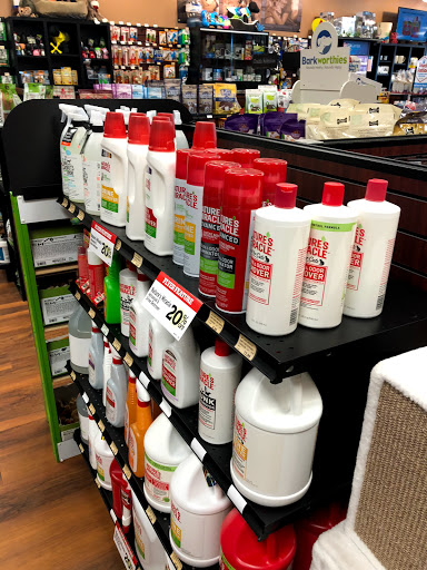 Pet Store «Pet Valu», reviews and photos, 1061 W Main St #12, Branford, CT 06405, USA