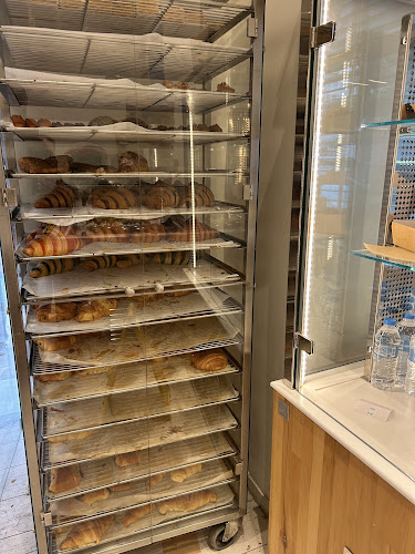 Τρομερό παιδί - Αρτοποιείο