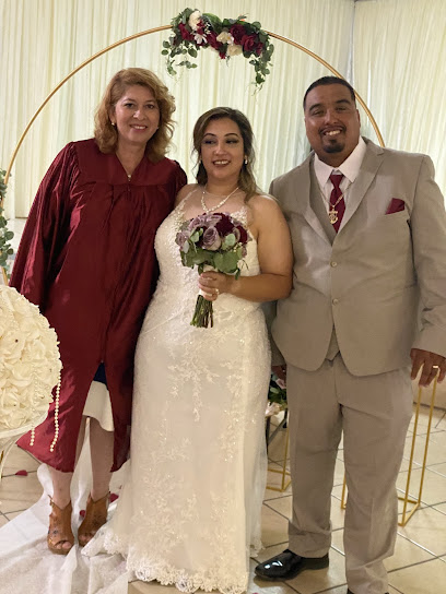 Wedding officiant bilingual ceremonies