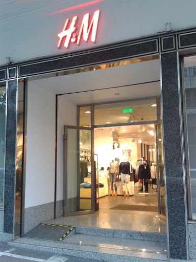 H&M