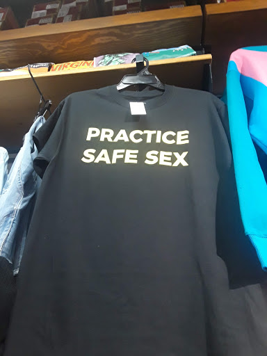 Clothing Store «Zumiez», reviews and photos, 200 Baychester Ave #204C, Bronx, NY 10475, USA