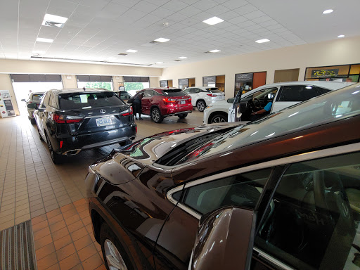 Car Dealer «Hendrick Automotive Group - Independence Center», reviews and photos, 6030 E Independence Blvd, Charlotte, NC 28212, USA