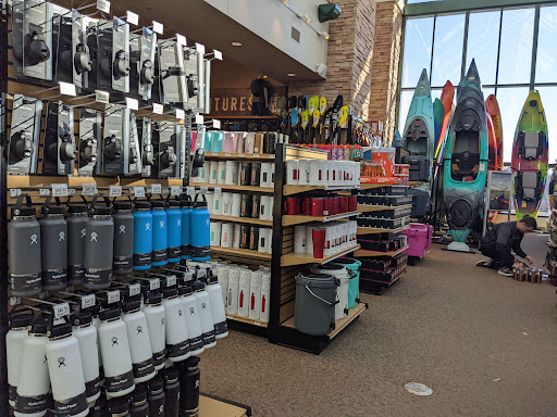 Sporting Goods Store «SCHEELS», reviews and photos, 17202 Davenport St, Omaha, NE 68118, USA