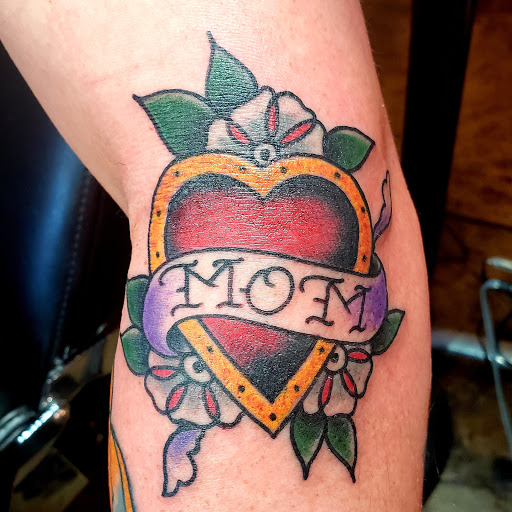 Tattoo Shop «J. Hall & Co. Gentleman Tattooers», reviews and photos, 1709 S Lamar St, Dallas, TX 75215, USA