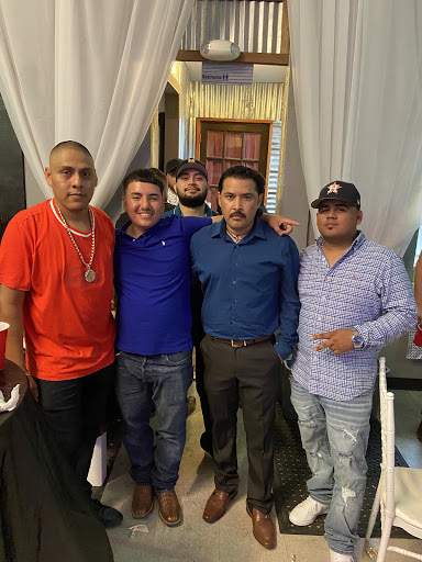 Barber Shop «Peluqueria Mi Guerrero Barber Shop Unisex», reviews and photos, 208 Milby St, Houston, TX 77003, USA