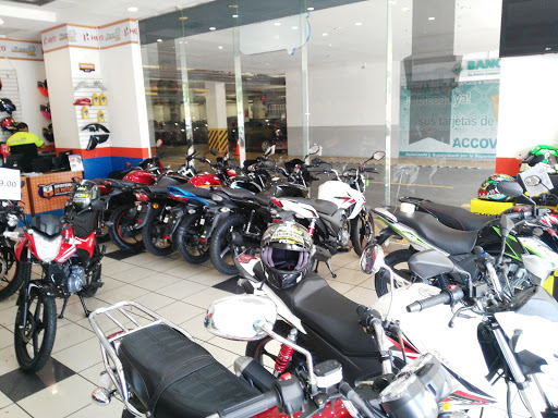 Hipertienda de motos Metrocentro San Salvador (Motos Freedom, TVS, Honda y Hero - Repuestos y Fuerza Motriz)