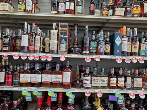 Liquor Store «Ledgewood Bottle King», reviews and photos, 260 NJ-10, Succasunna, NJ 07876, USA