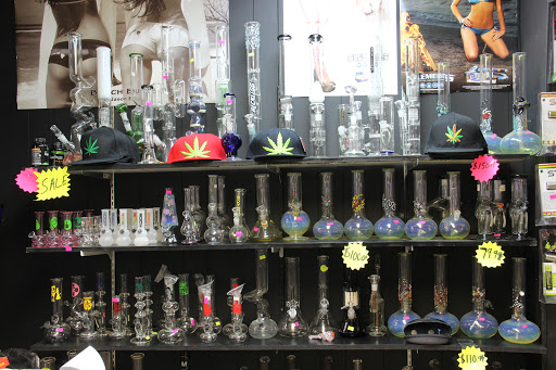 Tobacco Shop «Amsterdam Smoke Shop», reviews and photos, 510 W Court St, Seguin, TX 78155, USA