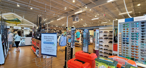 Marine Supply Store «West Marine», reviews and photos, 474 21st St, Vero Beach, FL 32960, USA