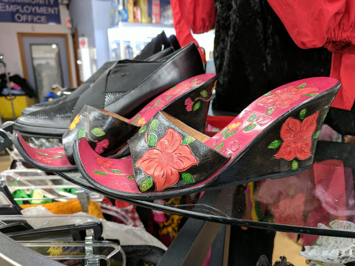 Thrift Store «Goodwill Store & Donation Center», reviews and photos