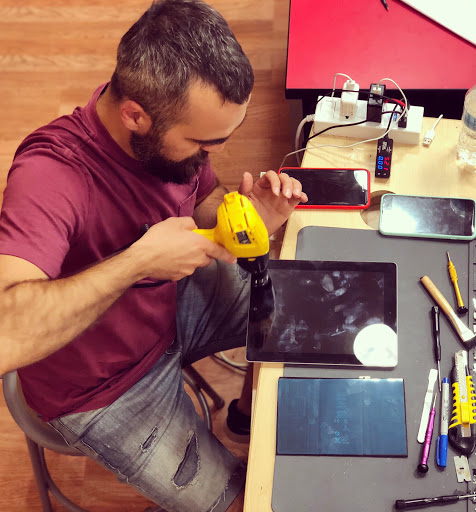 Cell Phone Store «Ifixphones», reviews and photos, 210 Andover St, Peabody, MA 01960, USA