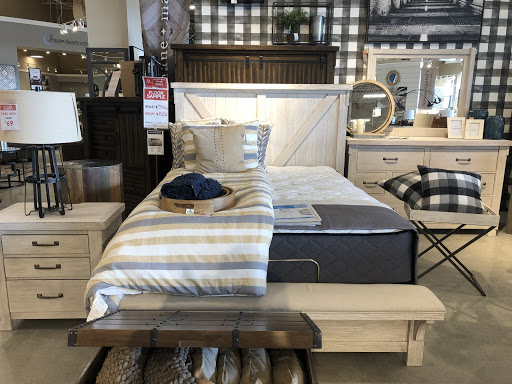 Furniture Store «Ashley HomeStore», reviews and photos, 80 Nardozzi Pl, New Rochelle, NY 10801, USA