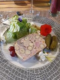 Photo n°42 de Hostellerie Du Bourg d'Hem à Le Bourg-d'Hem ()