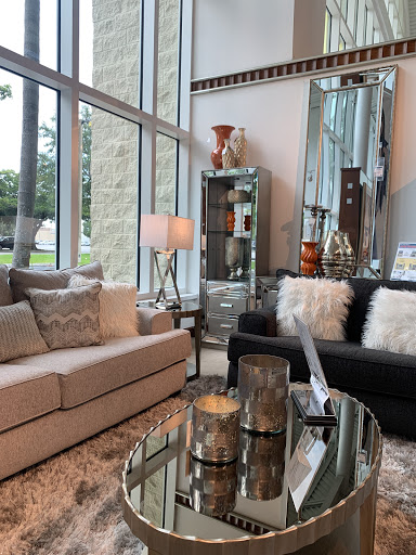 Furniture Store «Rooms To Go & Rooms To Go Kids Furniture Store - Miami International (Doral)», reviews and photos, 10623 NW 12th St, Doral, FL 33172, USA