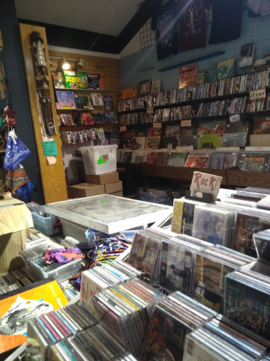 T-shirt Store «Trading Post Music & Video», reviews and photos, 233 Albany Turnpike, Canton, CT 06019, USA