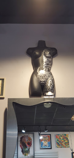 Body Piercing Shop «Atomic Tattoos», reviews and photos, 459 Brandon Town Center Dr, Brandon, FL 33511, USA