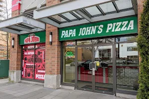 Papa Johns Pizza image