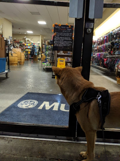 Pet Supply Store «Mud Bay», reviews and photos, 2750 77th Ave SE, Mercer Island, WA 98040, USA