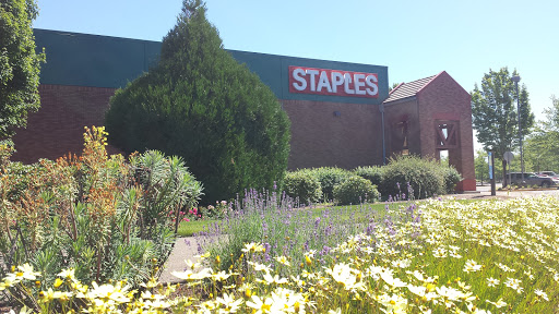 Office Supply Store «Staples», reviews and photos, 8795 SW Tualatin-Sherwood Rd, Tualatin, OR 97062, USA