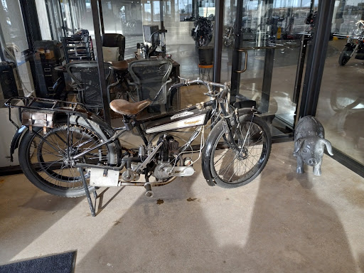 Motorcycle Dealer «American Motorcycle Trading Company», reviews and photos, 2925 E Division St, Arlington, TX 76011, USA