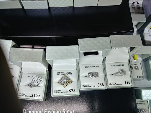 Shopping Mall «Southern Hills Shopping Ctr», reviews and photos, 1307 Southern Hills Center, West Plains, MO 65775, USA