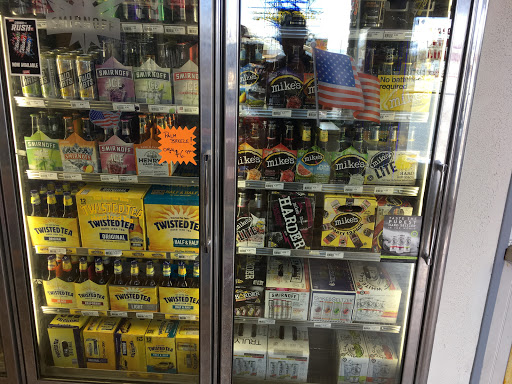 Liquor Store «Villas Country Liquor Store», reviews and photos, 1900 Bayshore Rd, Villas, NJ 08251, USA