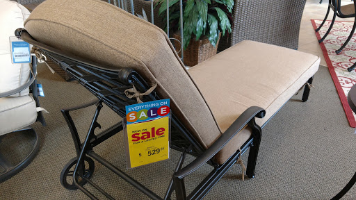 Furniture Store «Raymour & Flanigan Furniture and Mattress Store», reviews and photos, 95 Sunrise Hwy, Patchogue, NY 11772, USA