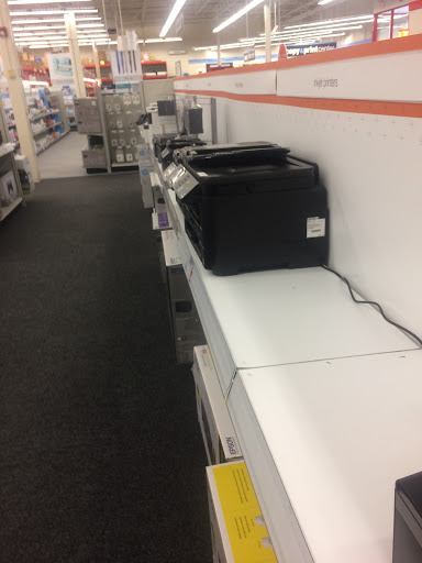 Office Supply Store «Staples», reviews and photos, 85 N Main St, Branford, CT 06405, USA